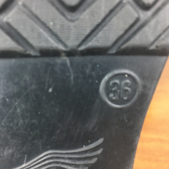 Dansko Women's Size 36 (US 5.5-6) Patent Leather Olive Green Nursing Shoes Clogs - Picture 9 of 12